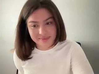 Youramy  live sex cam