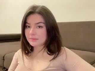 Youramy  live sex cam