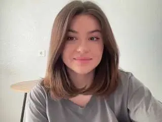 Youramy  live sex cam