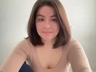 Youramy  live sex cam