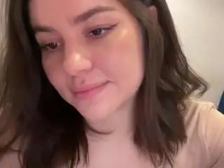 Youramy  live sex cam