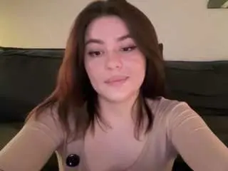 Youramy  live sex cam
