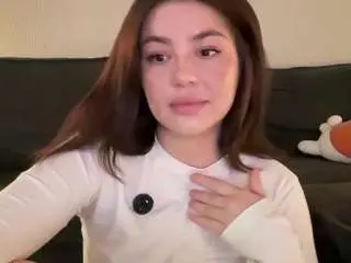 Youramy  live sex cam