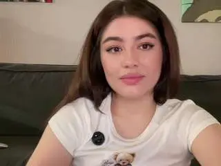 Youramy  live sex cam