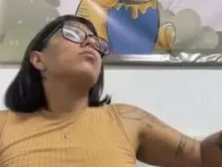 Ailu  live sex cam