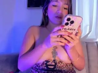 Hannahdavisx  live sex cam