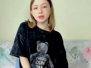 Kathrynn18  live sex cam