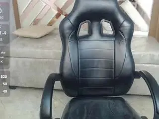 Clhoe-b  live sex cam