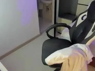 Jade-swann  live sex cam