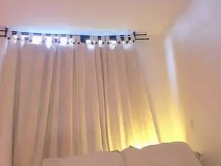 Saracavali  live sex cam