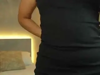 Arya-ruiz  live sex cam