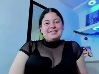 Greiccy-19  live sex cam