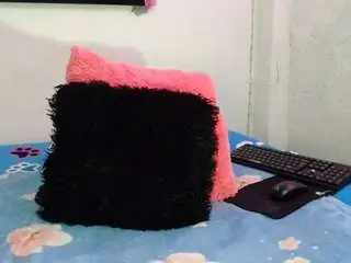 Mafernaughty4u  live sex cam