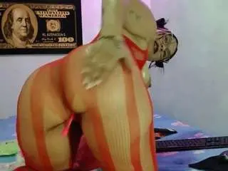 Mafernaughty4u  live sex cam