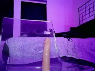 Midnightrose11  live sex cam