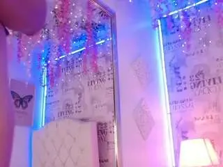 Sara-martin  live sex cam