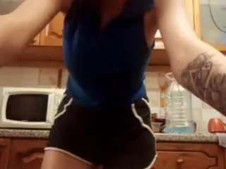 Ivelissemaura  live sex cam