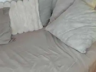 Julycorreax  live sex cam