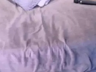 Kinsleybrown  live sex cam