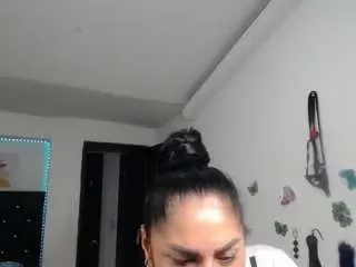 Sexy-bigboobs10  live sex cam