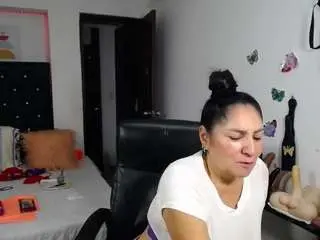 Sexy-bigboobs10  live sex cam