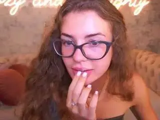 Arielaniston  live sex cam