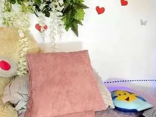 Kadira  live sex cam