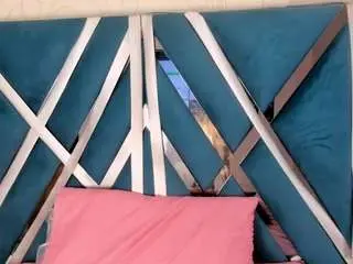 Sky-saenz  live sex cam