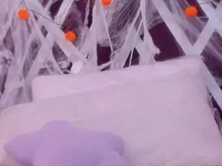 Sky-saenz  live sex cam
