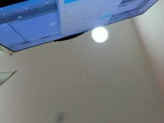 Sky-saenz  live sex cam