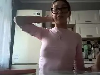 Twannaparrott  live sex cam