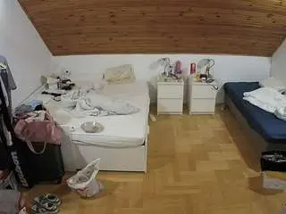 Voyeurcam-julmodels-greybed-3  live sex cam