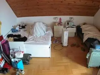 Voyeurcam-julmodels-greybed-3  live sex cam