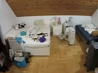 Voyeurcam-julmodels-greybed-3  live sex cam