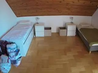 Voyeurcam-julmodels-greybed-3  live sex cam