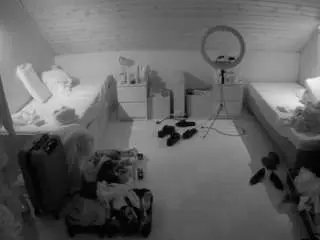 Voyeurcam-julmodels-greybed-3  live sex cam