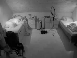 Voyeurcam-julmodels-greybed-3  live sex cam