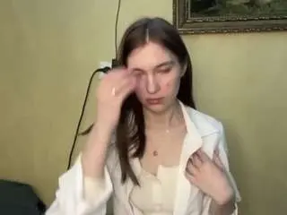 Beverleevier  live sex cam