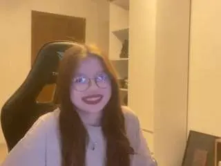 Jeseniascheperle  live sex cam