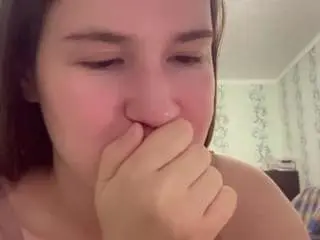 Maudleavengood  live sex cam
