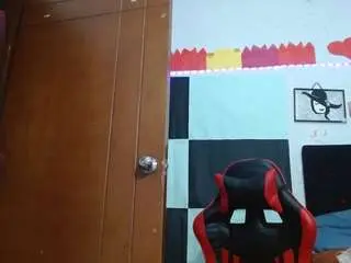 Saray-extrovert  live sex cam