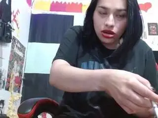 Saray-extrovert  live sex cam