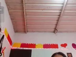 Saray-extrovert  live sex cam