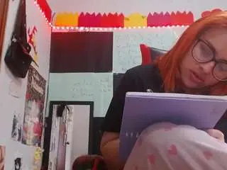 Saray-extrovert  live sex cam