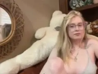 Bambiiblue333  live sex cam