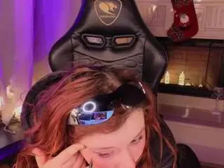 Carolinawinter  live sex cam