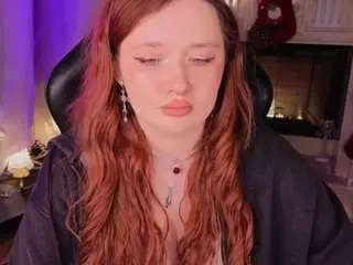 Carolinawinter  live sex cam