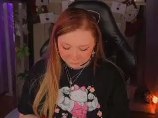 Carolinawinter  live sex cam