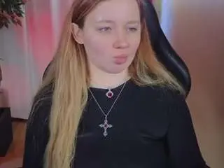 Carolinawinter  live sex cam