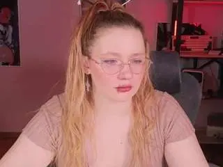 Carolinawinter  live sex cam